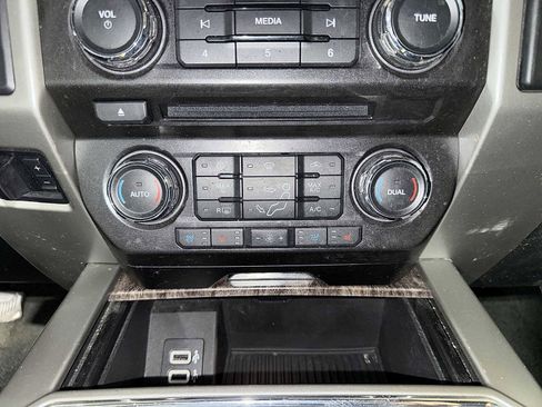 Used 2018 Ford F250 Lariat w/ Lariat Ultimate Package image 20