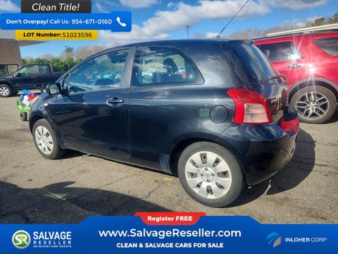 Used 2007 Toyota Yaris 2-Door Hatchback FWD image 3