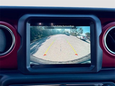 Used 2022 Jeep Wrangler Unlimited Rubicon w/ LED Lighting Group image 32