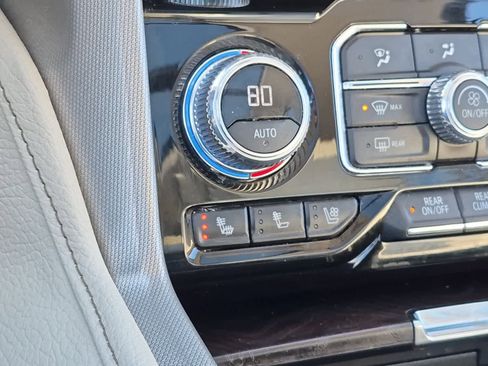 Used 2023 GMC Yukon XL Denali image 20