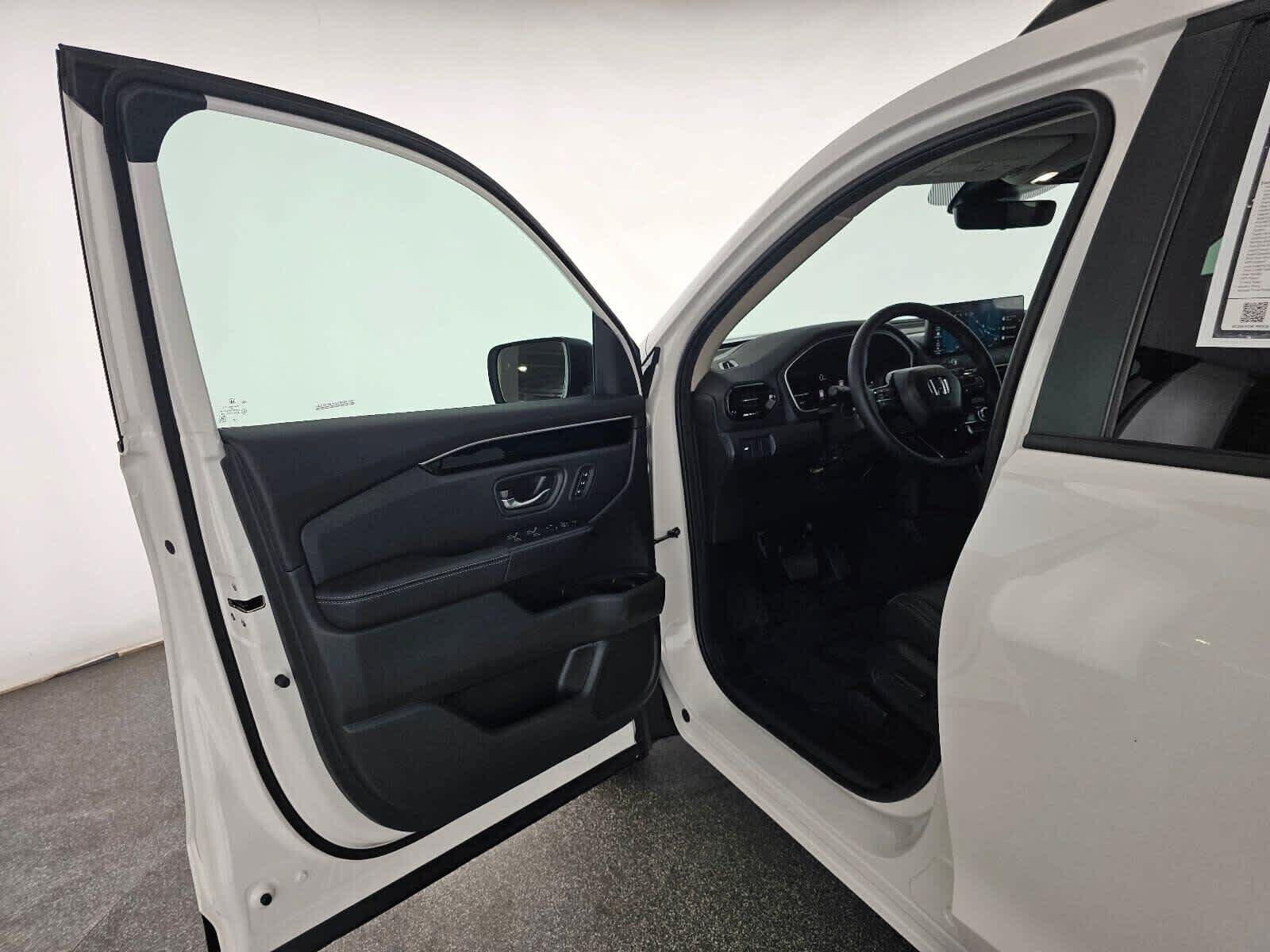 Certified 2026 Honda Passport RTL image 19