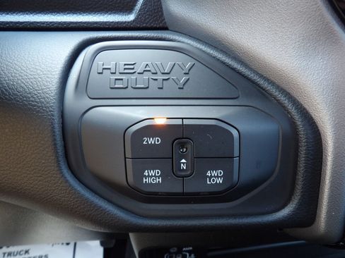 Used 2026 RAM 2500 Big Horn AWD/4WD image 23