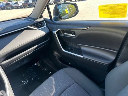Used 2024 Toyota RAV4 XLE AWD/4WD image 22