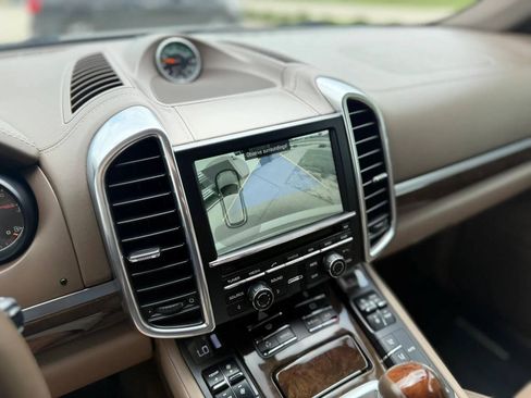 Used 2013 Porsche Cayenne Diesel AWD/4WD image 15