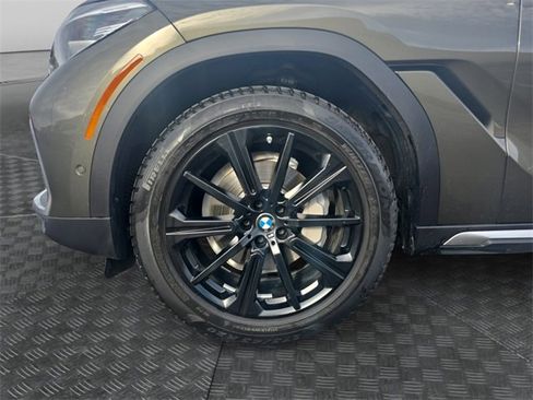 Certified 2022 BMW X6 xDrive40i w/ Premium Package image 9