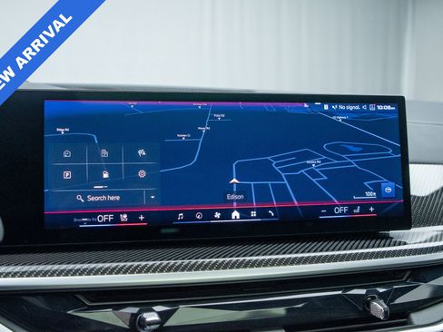 Used 2025 BMW X7 M60i w/ Executive Package image 33