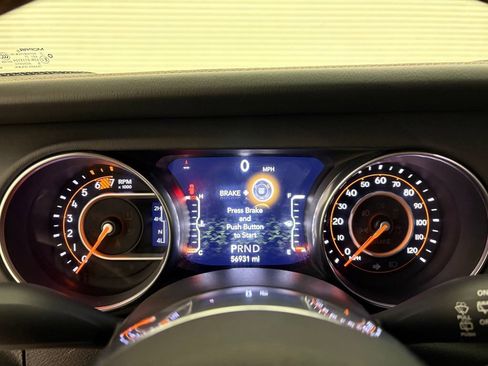Used 2021 Jeep Wrangler Unlimited Sahara AWD/4WD image 6
