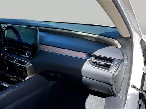 Used 2023 Lexus RX 350 Premium Plus w/ Cold Area Package FWD image 18