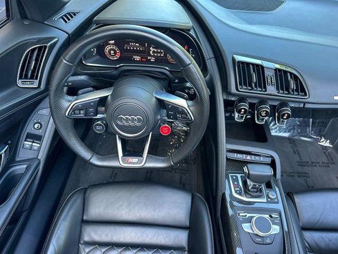 Used 2017 Audi R8 V10 AWD/4WD image 14