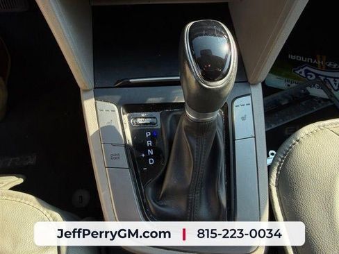 Used 2018 Hyundai Elantra Value Edition w/ Cargo Package FWD image 10