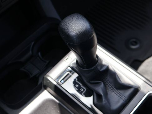 Used 2022 Toyota Tacoma SR w/ SX Package RWD image 25