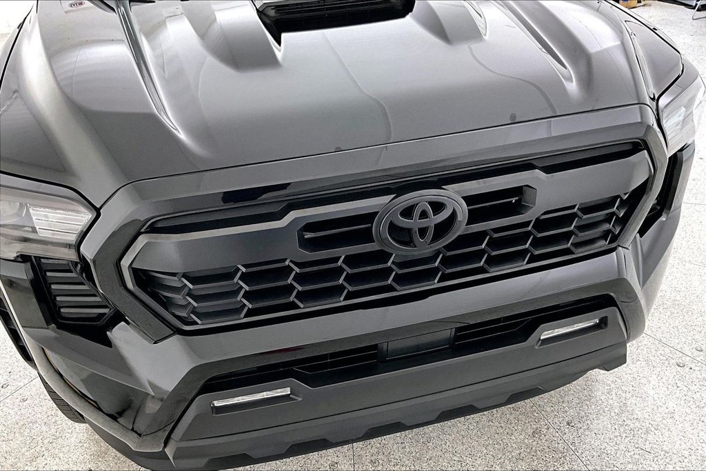 Used 2025 Toyota Tacoma TRD Sport RWD image 39