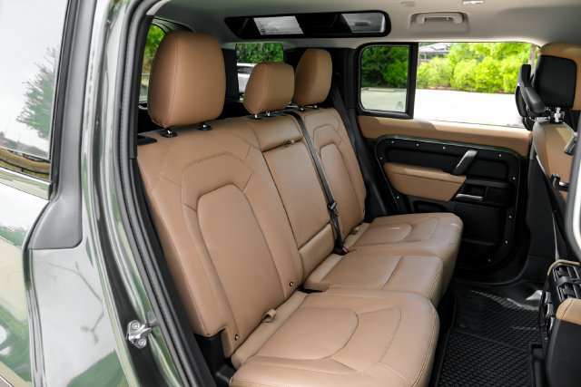 New 2026 Land Rover Defender 110 S AWD/4WD image 38