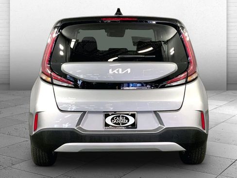Used 2025 Kia Soul LX w/ LX Technology Package FWD image 3