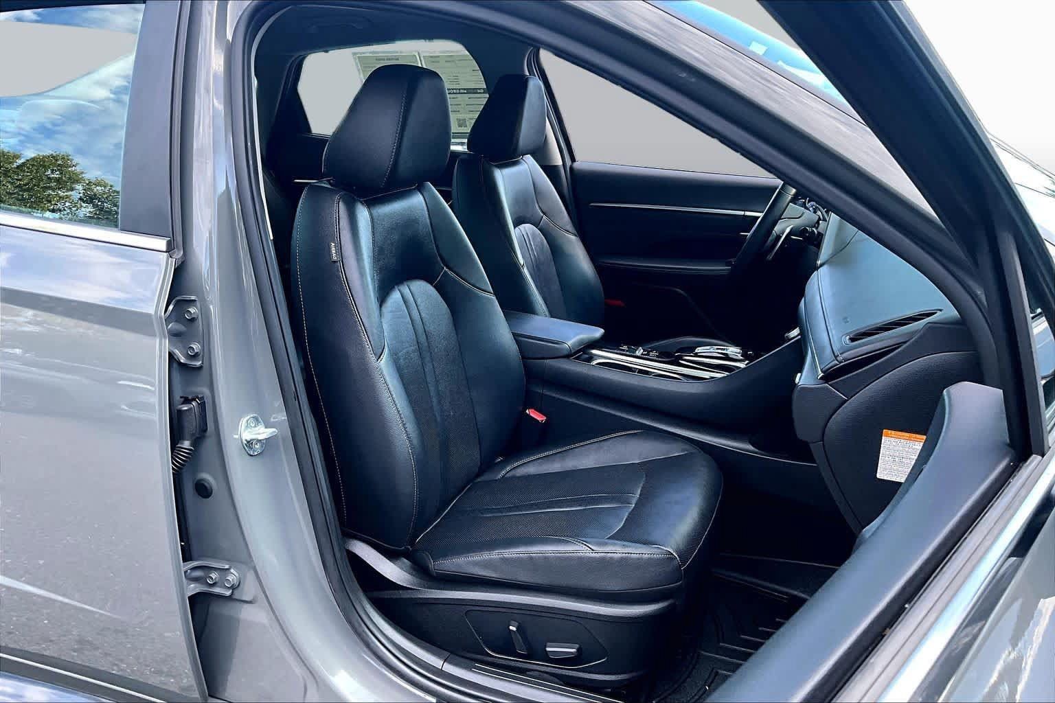 Used 2021 Hyundai Sonata Limited FWD image 8