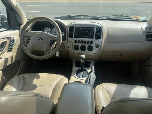 Used 2007 Ford Escape Limited FWD image 14