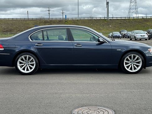 Used 2007 BMW 750Li image 2
