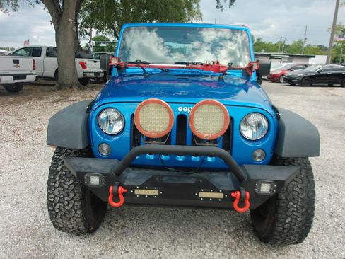Used 2016 Jeep Wrangler Sport AWD/4WD image 2