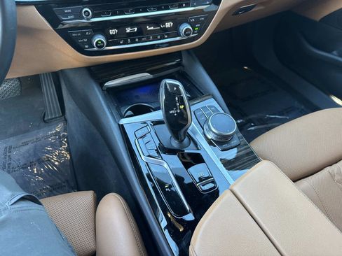 Certified 2023 BMW 530i 530i w/ Convenience Package image 25