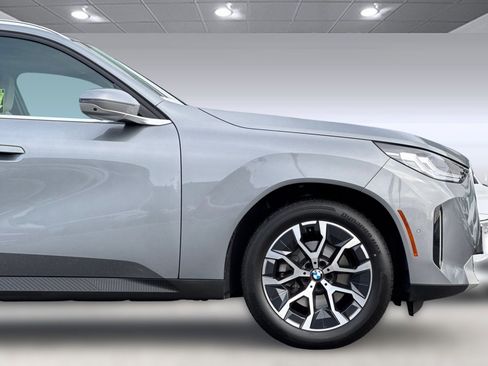 Used 2025 BMW X3 xDrive30i w/ Premium Package image 33