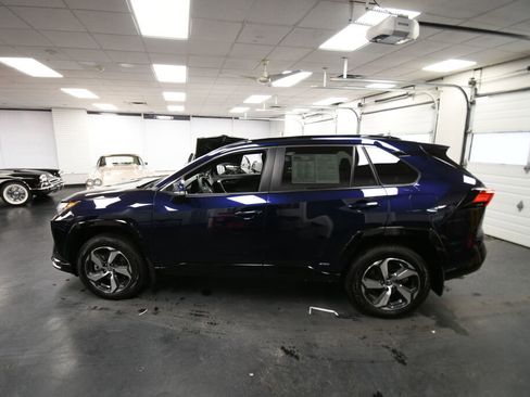 Certified 2023 Toyota RAV4 SE image 4