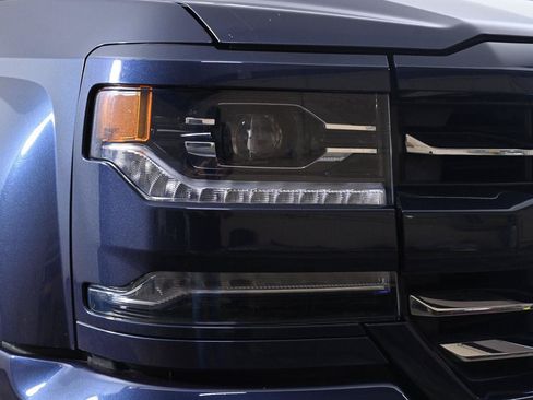 Used 2018 Chevrolet Silverado 1500 LTZ Z71 w/ Centennial Edition AWD/4WD image 9