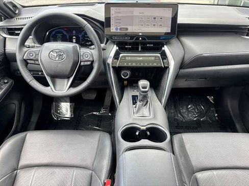 Certified 2024 Toyota Venza Limited AWD/4WD image 17