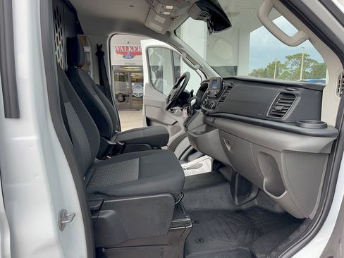Certified 2025 Ford Transit 250 Low Roof w/ Exterior Upgrade Package RWD image 15