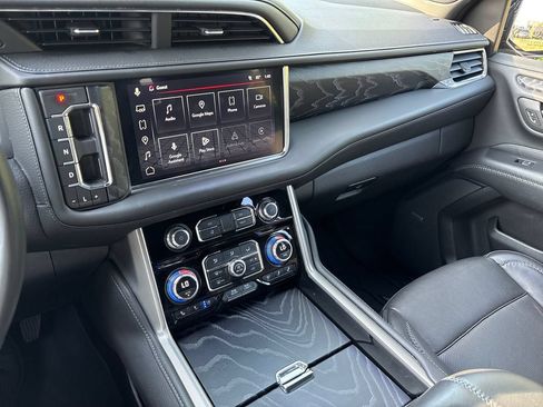 Used 2023 GMC Yukon Denali w/ LPO, Floor Liner Package AWD/4WD image 13