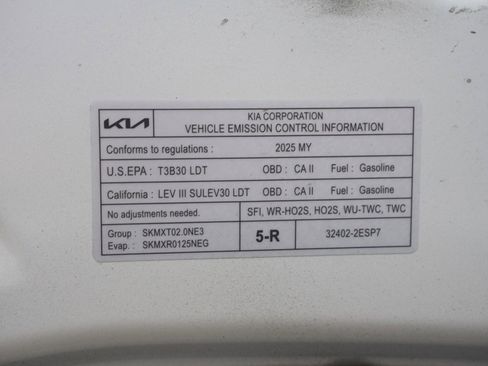 Used 2025 Kia Seltos EX w/ EX Sunroof Package image 5