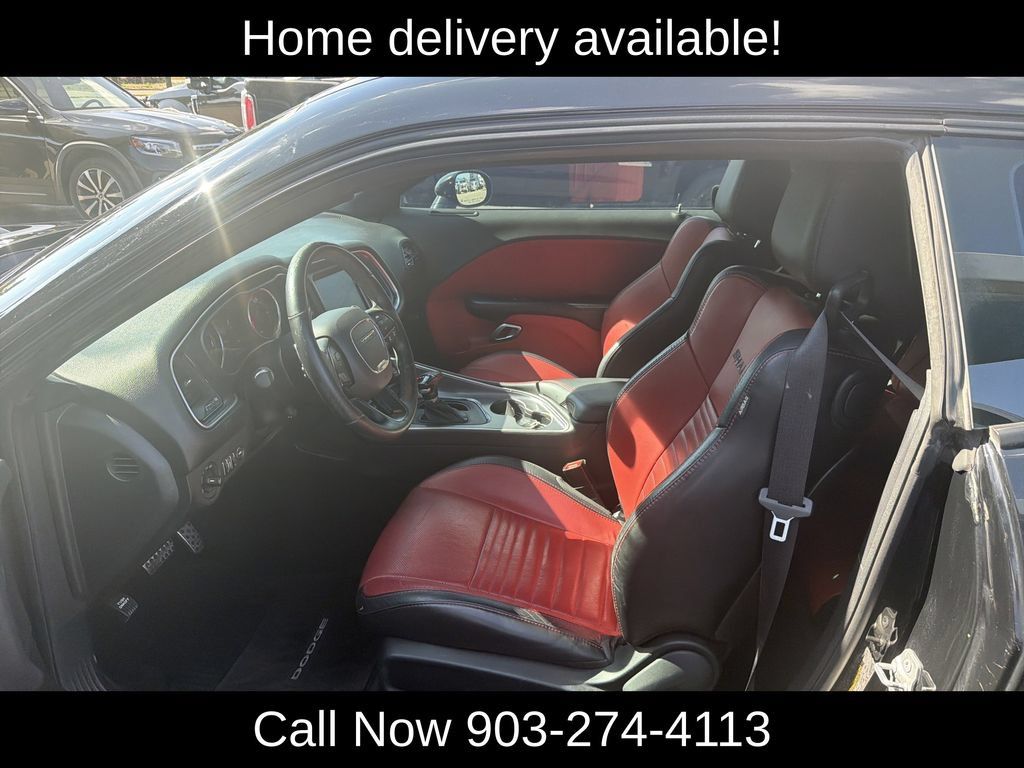 Used 2016 Dodge Challenger R/T Scat Pack RWD image 13
