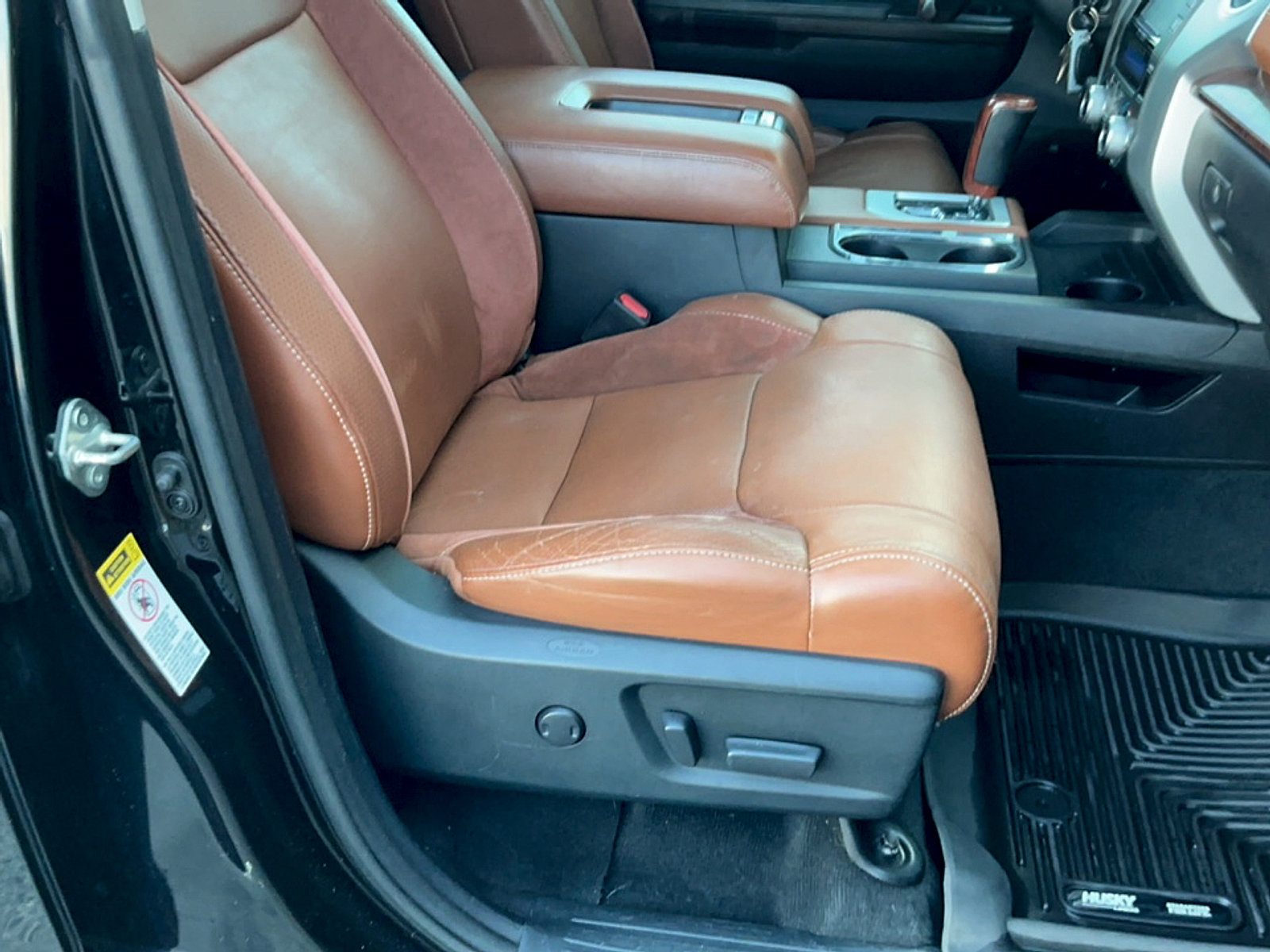 Used 2015 Toyota Tundra Platinum AWD/4WD image 19