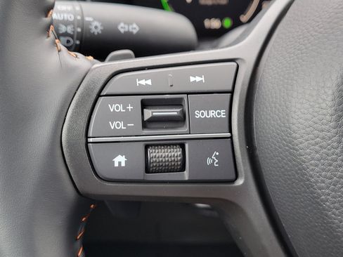 Used 2025 Honda CR-V Sport image 22