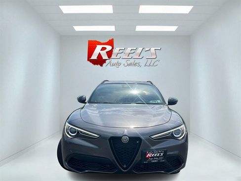 Used 2021 Alfa Romeo Stelvio Ti Sport AWD/4WD image 2