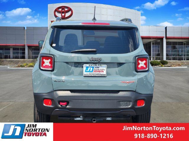 Used 2016 Jeep Renegade Trailhawk AWD/4WD image 6
