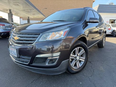 Used 2015 Chevrolet Traverse LT FWD image 1