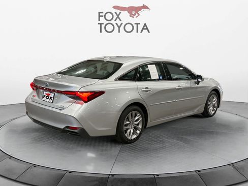 Used 2020 Toyota Avalon XLE w/ Moonroof Package FWD image 6