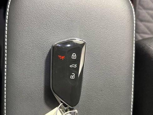 Used 2025 Volkswagen Tiguan S AWD/4WD image 38