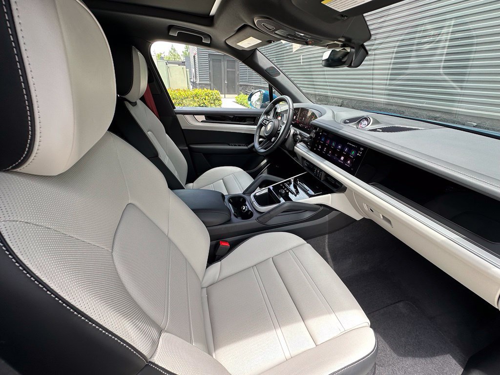 Certified 2026 Porsche Cayenne S AWD/4WD image 41