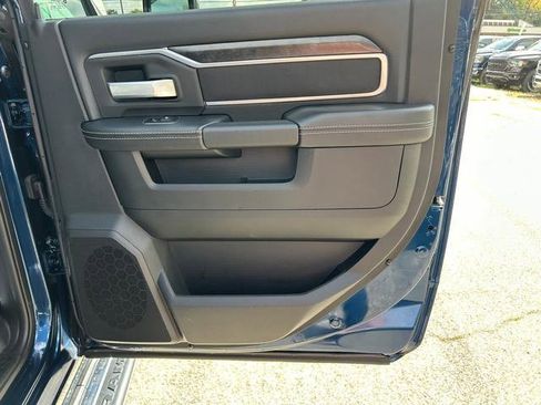 Used 2024 RAM 2500 Big Horn w/ Bed Utility Group image 27