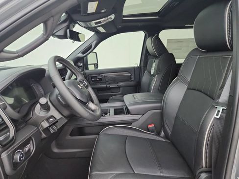 New 2026 RAM 2500 Limited AWD/4WD image 2