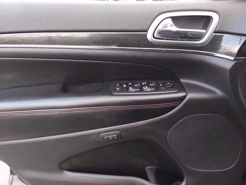 Used 2018 Jeep Grand Cherokee Trailhawk image 12