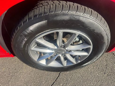 Used 2014 Dodge Grand Caravan R/T image 11