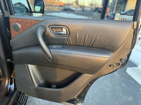 Used 2020 Nissan Armada SL w/ Premium Package image 46