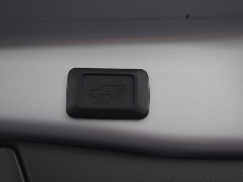 Used 2024 Toyota RAV4 XLE Premium w/ Weather Package AWD/4WD image 12
