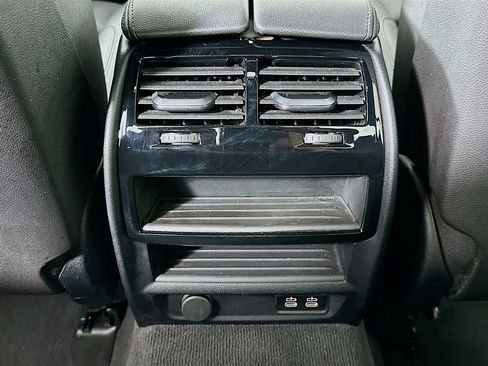 Used 2023 BMW 530e w/ Convenience Package image 26