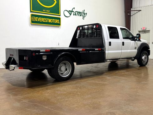 Used 2011 Ford F550 4x4 Crew Cab Super Duty w/ Payload Upgrade Pkg image 7