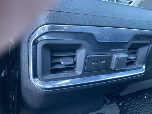 Used 2022 GMC Sierra 2500 AT4 image 22