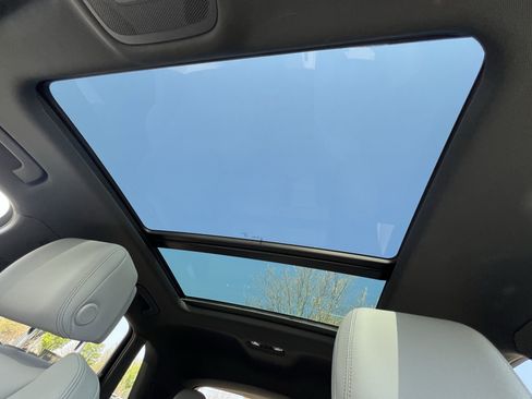 Used 2025 Audi Q3 2.0T Premium w/ Convenience Package image 29