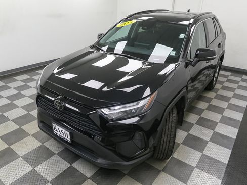 Used 2024 Toyota RAV4 XLE w/ Convenience Package AWD/4WD image 6